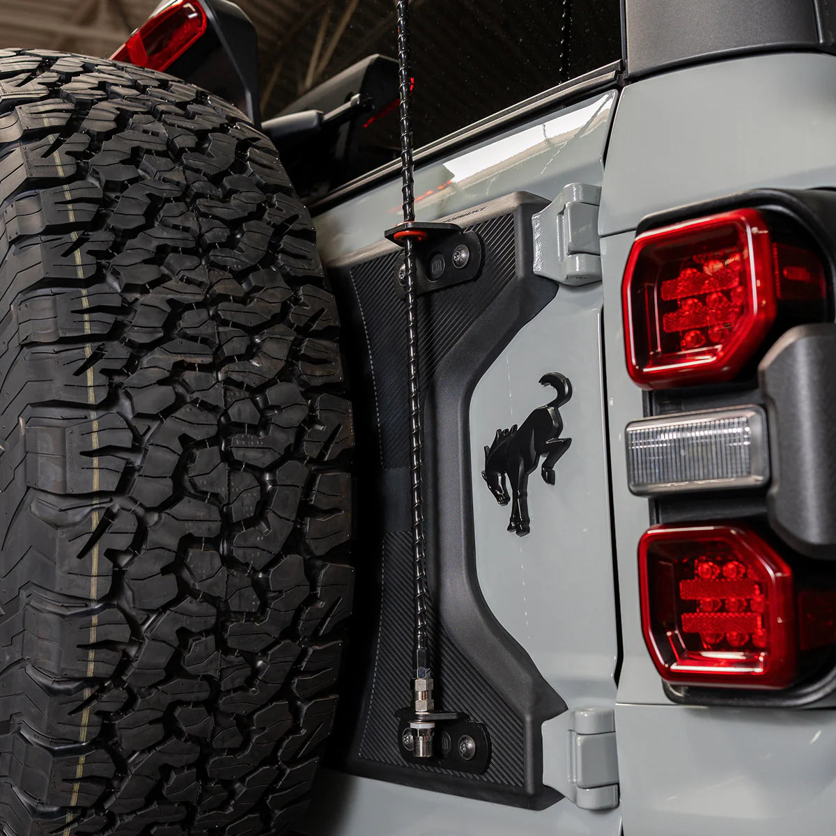 REAR ANTENNA MOUNT FOR 2021+ FORD BRONCO RAPTOR